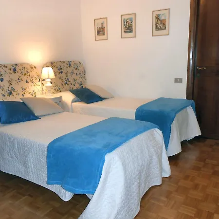 Apartment Terrace On The River Florenz
